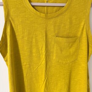 Madewell Women’s Mustard Short Sleeve Tee- New never worn